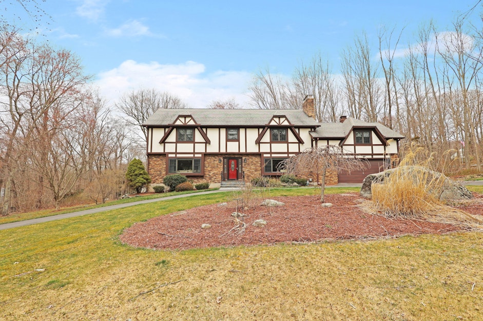 71 Scenic Hill Lane, Monroe, CT 06468, Presented by Erika Portanova